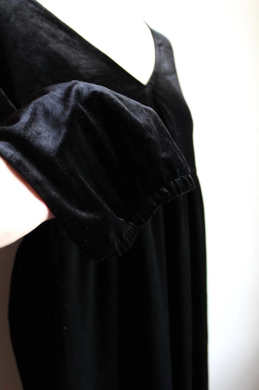 Vestido preto de veludo Kiabi – photo 4